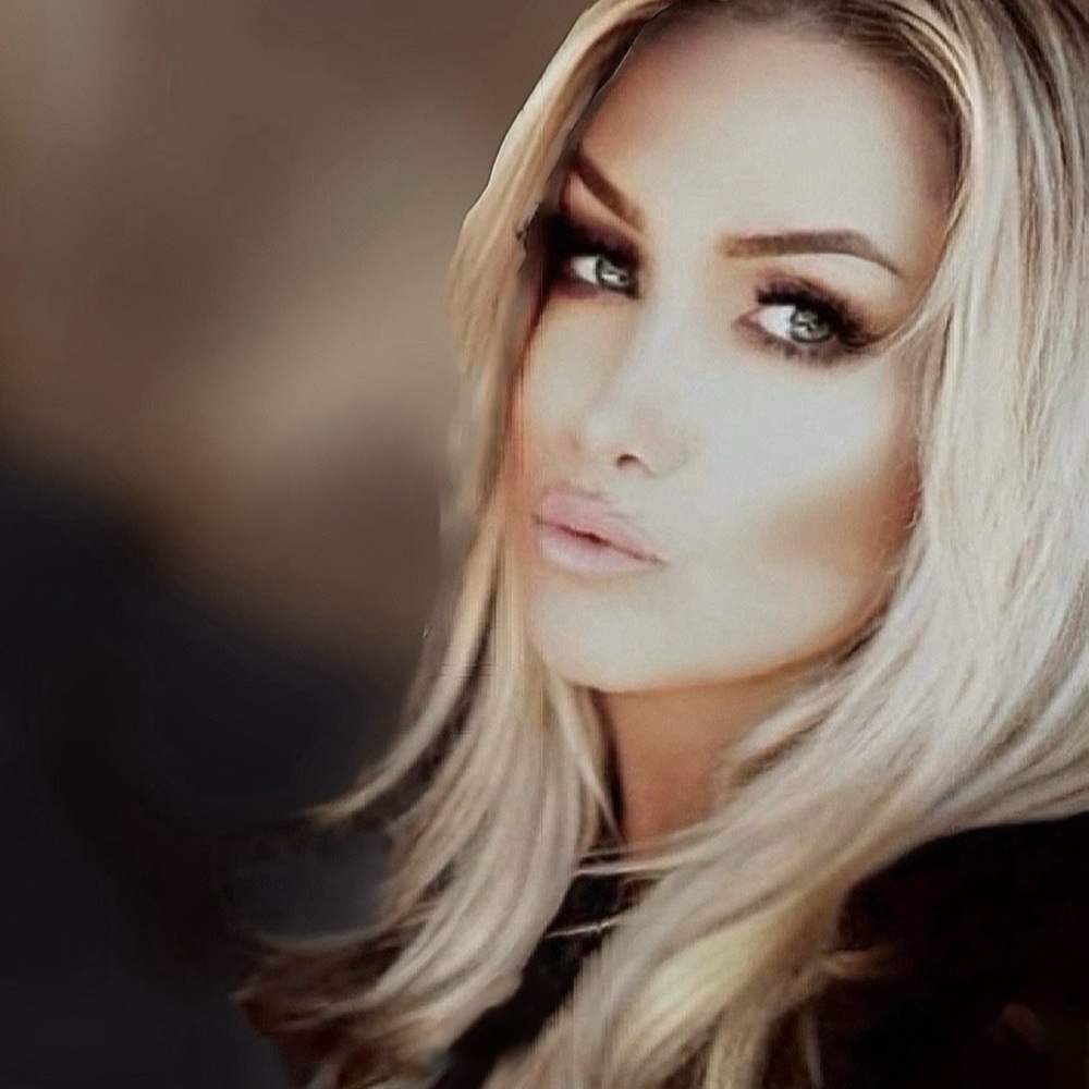 Meet your Posher, Lisaah